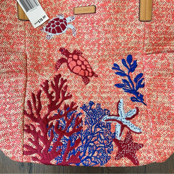 🆕 North South Straw Beach Tote in Scarlet Coral - Picture 2 of 5